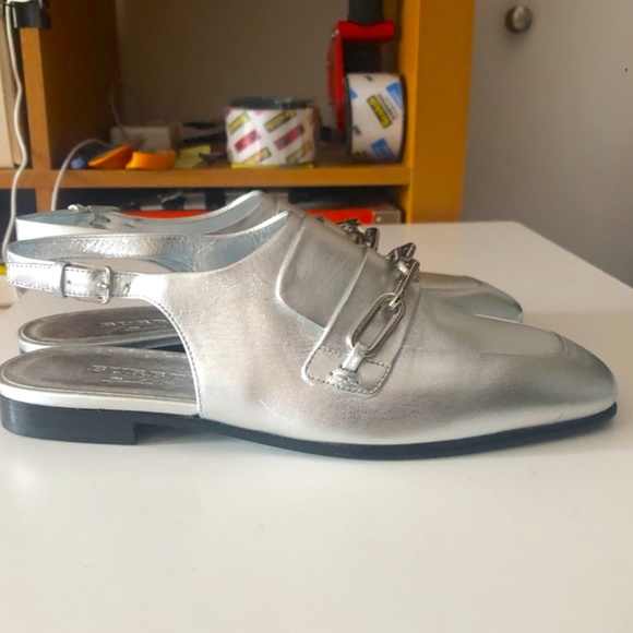 BURBERRY Cheltown Metallic-Leather Slingback Loafers - Picture 7 of 11